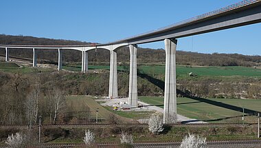 Ansicht Mittelteil der Talbrücke © KREBS+KIEFER