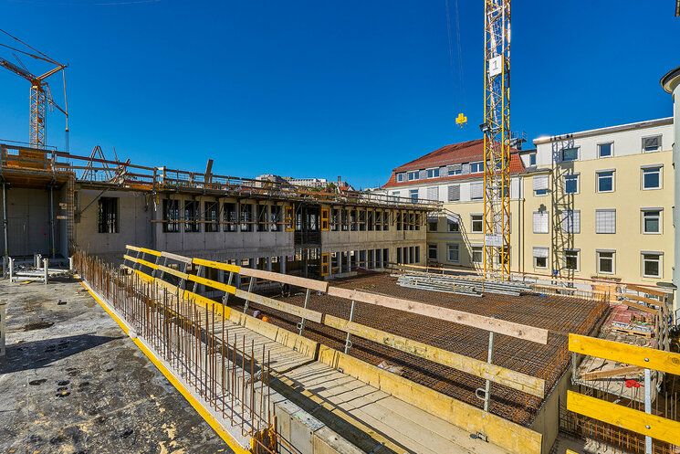 Dachgebäude im Bauzustand