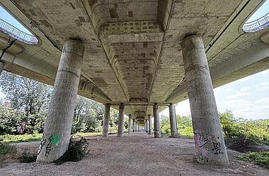 Untersicht Bestandsbauwerk Vorlandbrücke Mombach, Bereich Anschluss der Rampenbauwerke