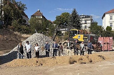 Offizieller Spatenstich der neuen Dreifeldsporthalle für Meißens größte Schule © KREBS+KIEFER
