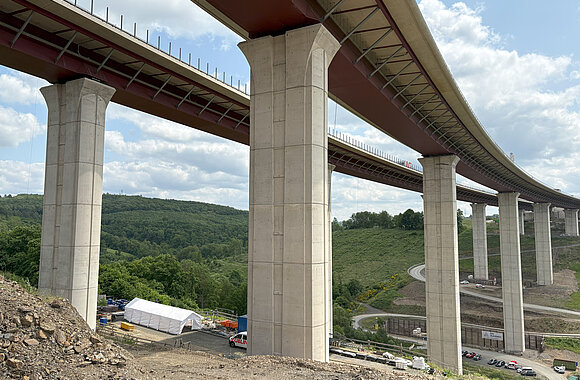 Seitenansicht Talbrücke Rinsdorf © KREBS+KIEFER