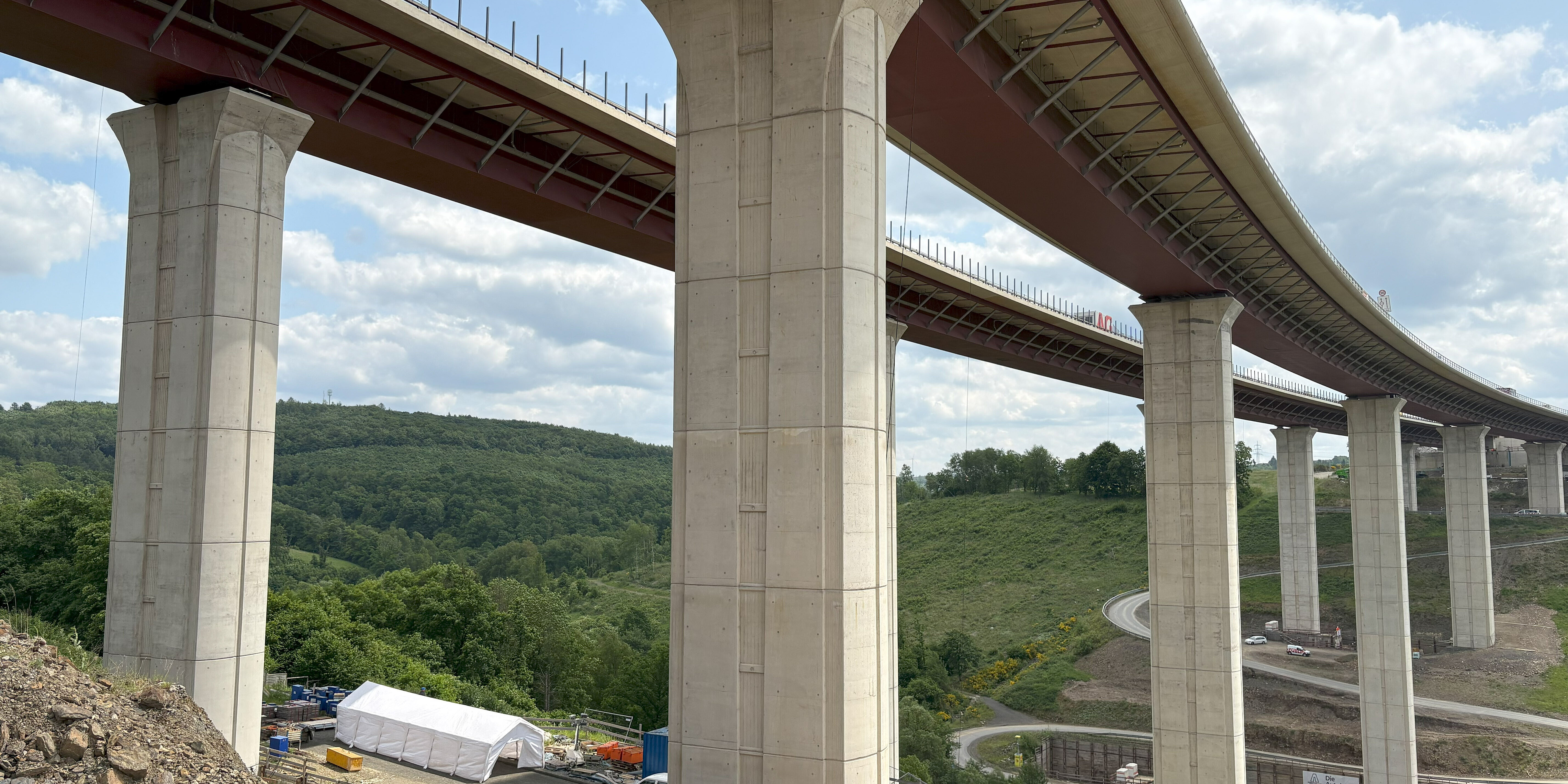 Seitenansicht Talbrücke Rinsdorf © KREBS+KIEFER